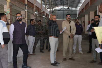 डिस्पैच सेंटर की तैयारियों का अधिकारियों ने किया निरीक्षण