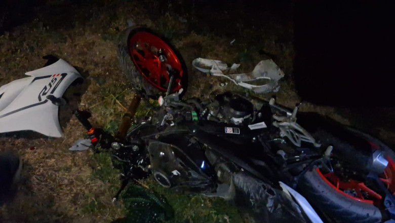 नवादा में दर्दनाक हादसा | तेज रफ्तार बाइक बिजली के खंभे से टकराई | तीन की मौत