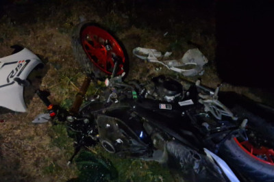 नवादा में दर्दनाक हादसा | तेज रफ्तार बाइक बिजली के खंभे से टकराई | तीन की मौत