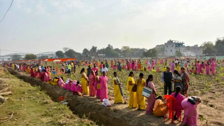 पीएम मोदी के संसदीय क्षेत्र वाराणसी में रिकॉर्ड पौधारोपण, ‘नमो वन’ बनेगा देश का सबसे बड़ा शहरी वन